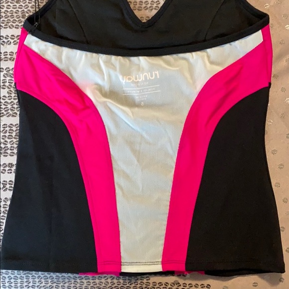 Runway New York Black/Pink Halter Active Top - Picture 7 of 12